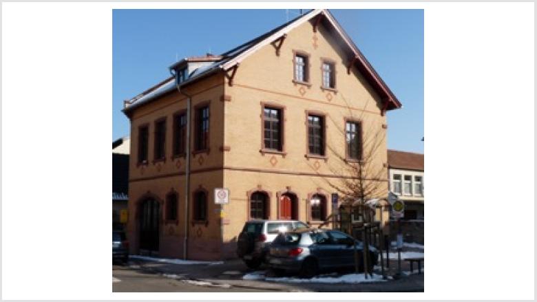 Alte Schule das heutige Rathaus
